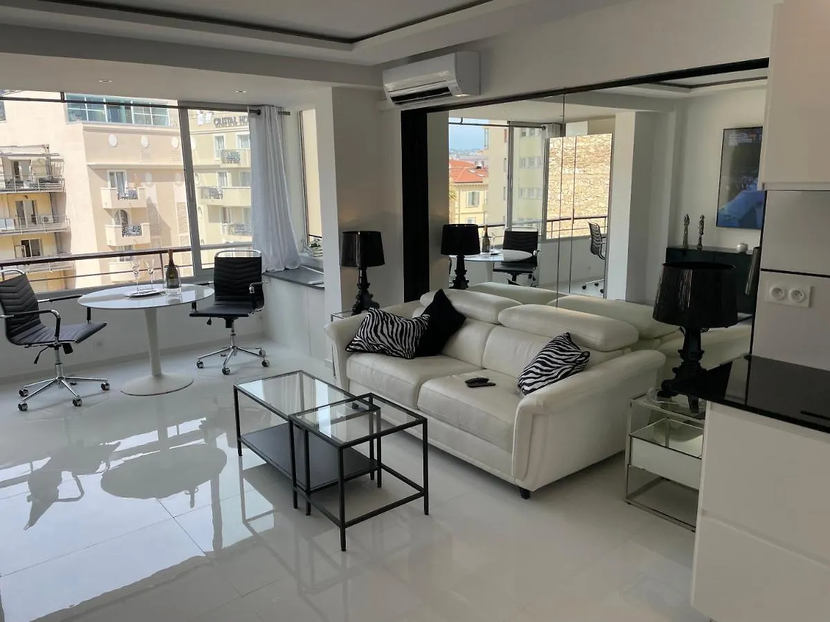 Ibis Croisette Appartement Cannes 0*,